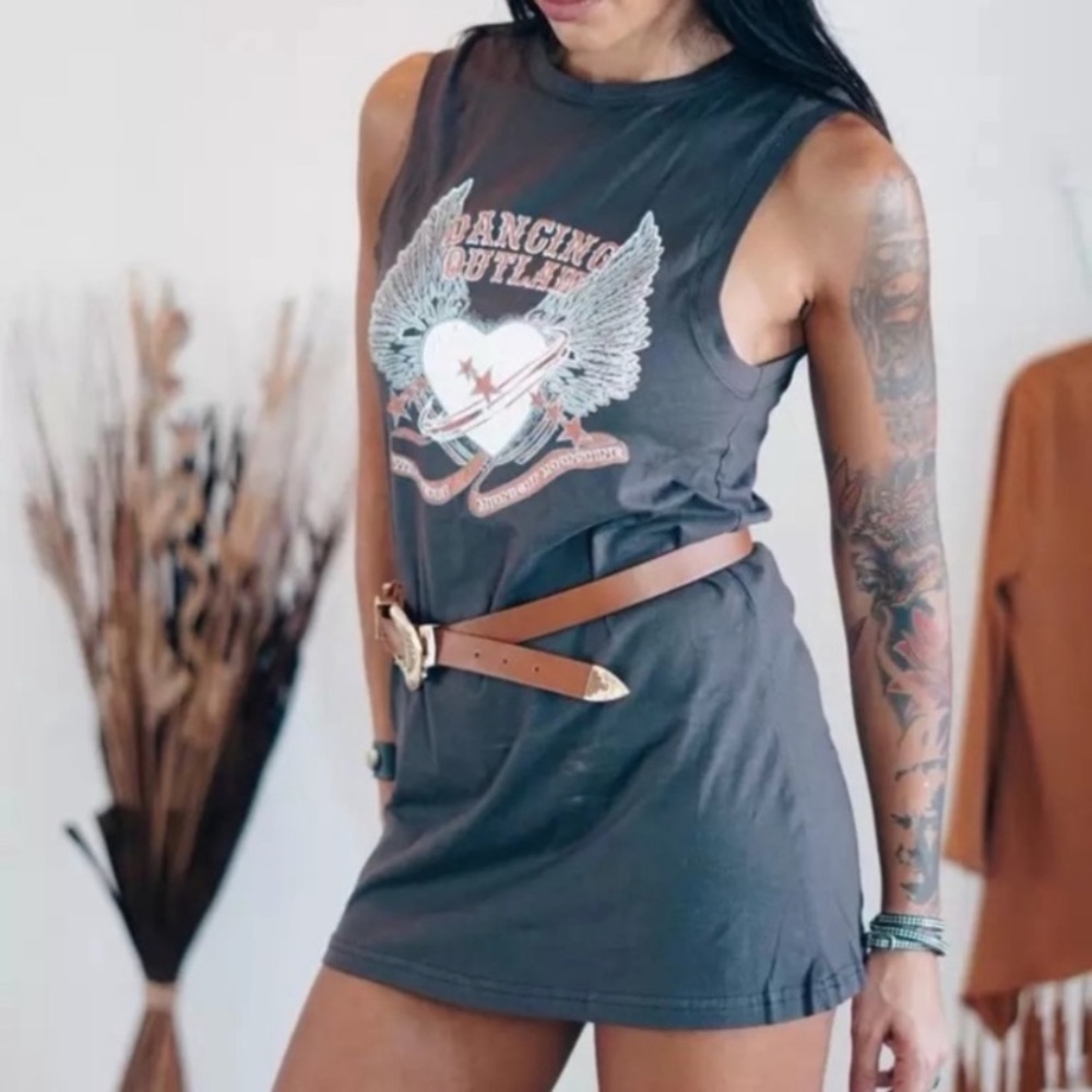 SOLD OUT Charcoal Dancing Outlaw Graphic Sleeveless Dress - Picture 2 of 8